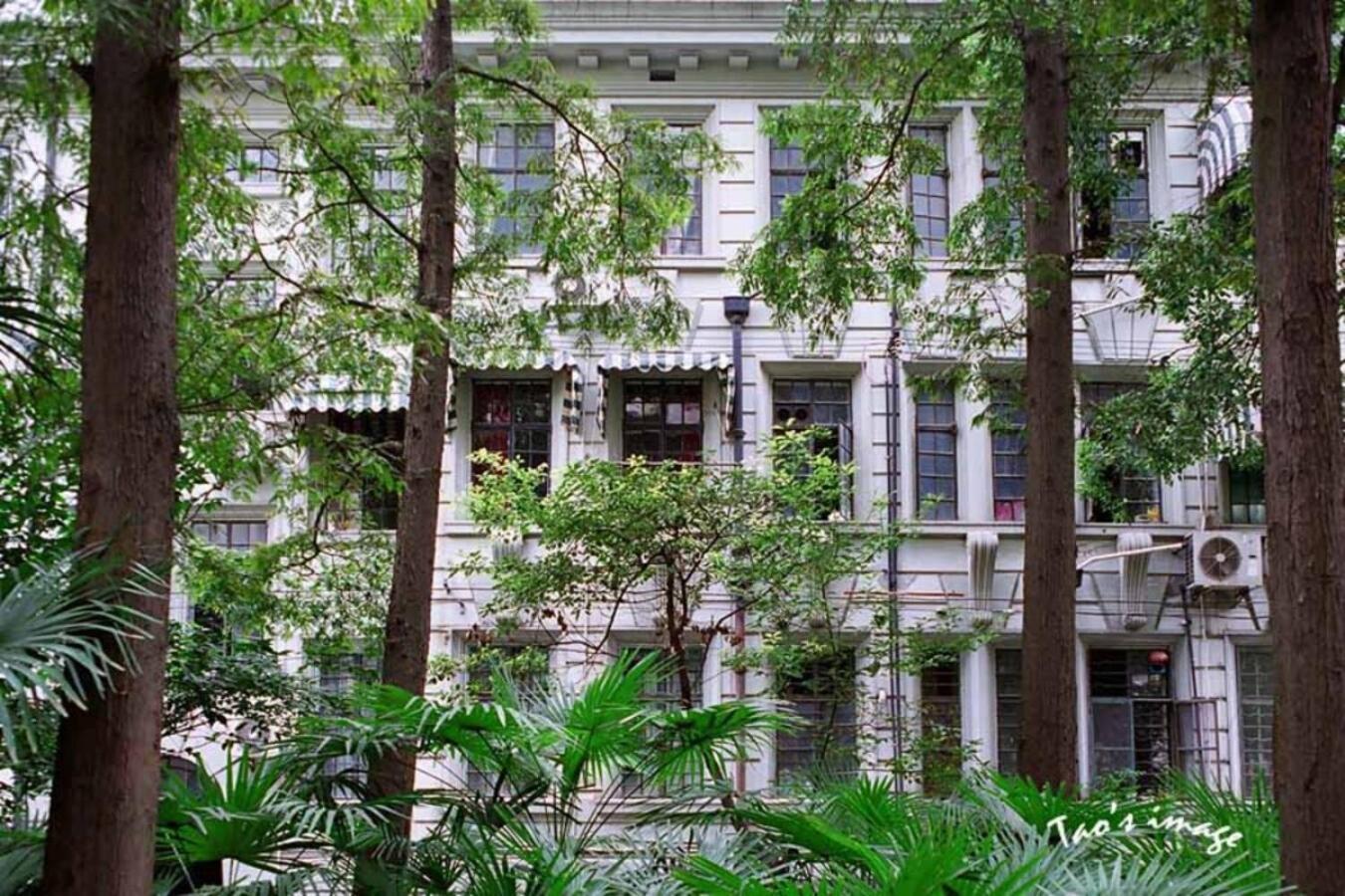 Classic Victorian Presidential West Nanjing Rd Apartment *